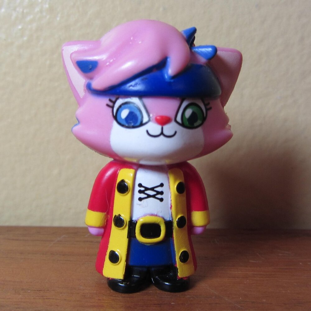 5 for $15 - Ryan’s World Mini figure pirate alpha lexa (W5255)